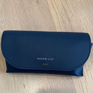Raven + Lily Midnight Blue Amenity Bag